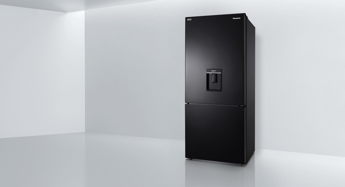 Tủ lạnh Panasonic Inverter 368 lít NR-BX410WKVN Mới 2020 - Chính hãng