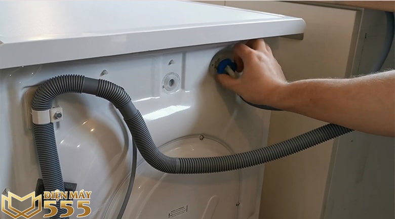Kiểm tra ống khí áp lực - lỗi máy giặt casper