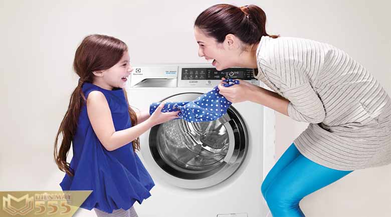Nên sử dựng máy giặt LG hay máy giặt Samsung